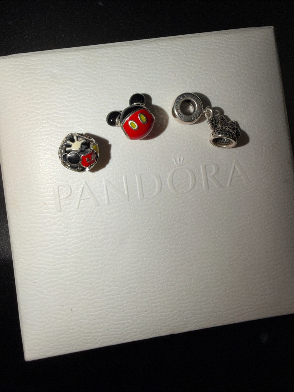 DISNEY EXCLUSIVE PARK CHARMS PANDORA Minnie Mouse Dangle Charm with Red Accents